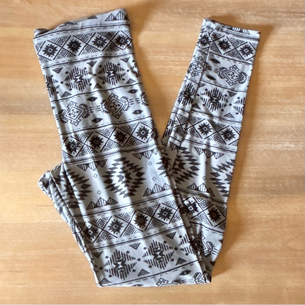 Women’s Aztec Print Leggings Soft Brushed Poly Blend, Purple/Gray + Black, Sz M
